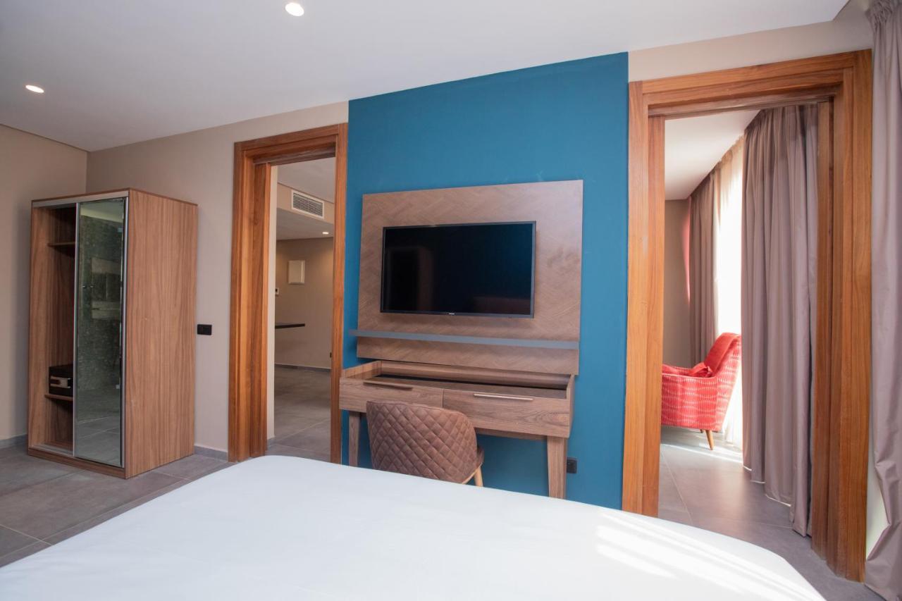 Address Hotel Casa Blanca